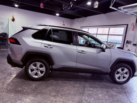 2019 Toyota RAV4 Hybrid LE