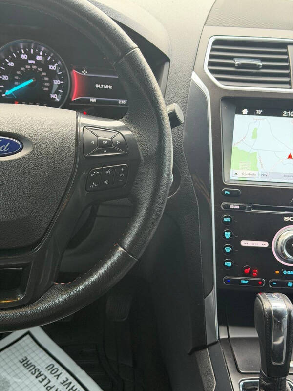 2017 Ford Explorer Sport