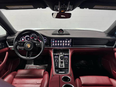 2023 Porsche Panamera
