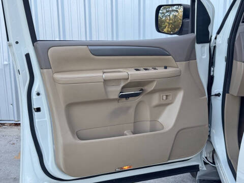 2013 Nissan Armada SV