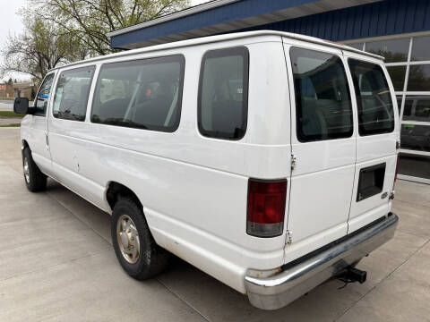 2010 Ford E-Series E-350 SD XLT