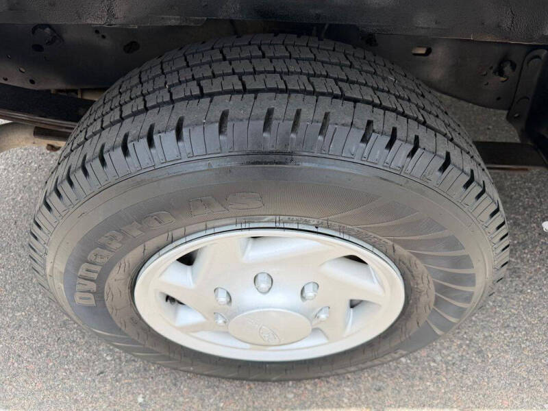 2009 Ford E-Series E-250