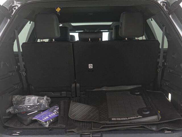 2025 Toyota Sequoia Platinum