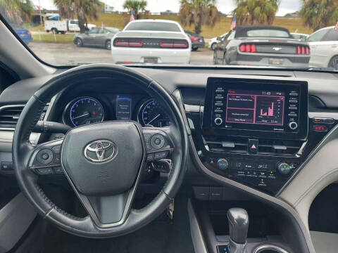2022 Toyota Camry SE