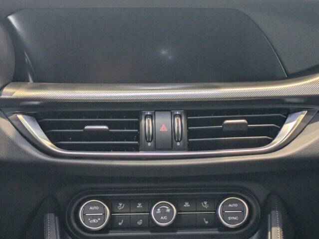 2025 Alfa Romeo Stelvio