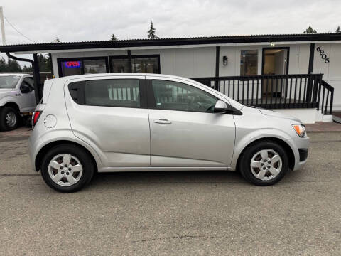 2013 Chevrolet Sonic LS Auto