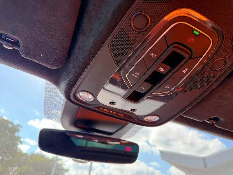 2022 Lamborghini Urus