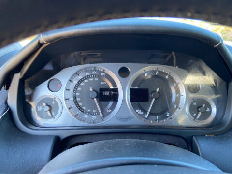 2010 Aston Martin V8 Vantage Roadster