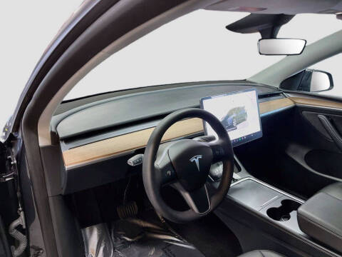 2024 Tesla Model Y Long Range