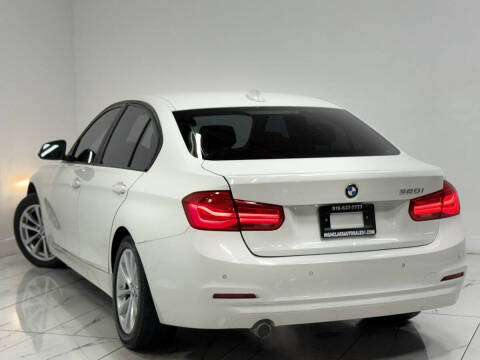 2017 BMW 3 Series 320i