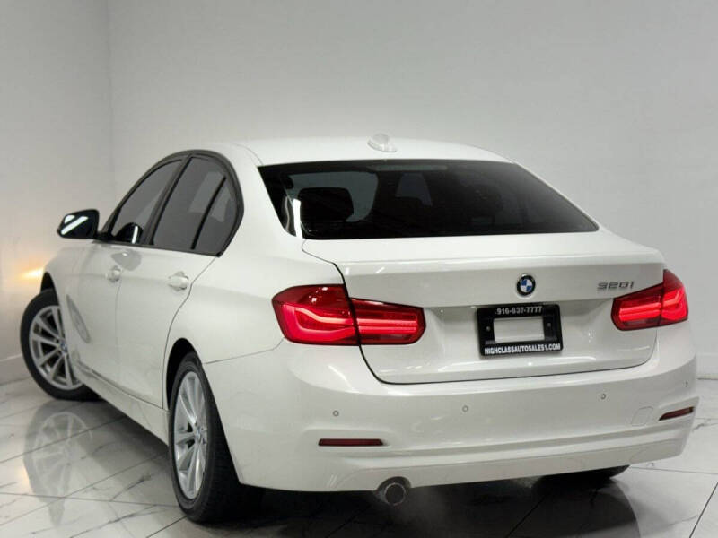 2017 BMW 3 Series 320i