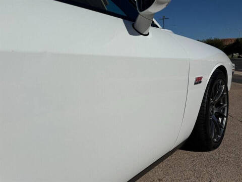 2016 Dodge Challenger SRT 392