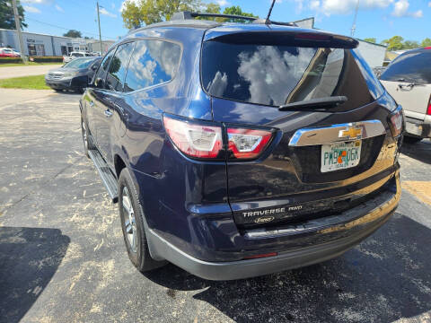 2017 Chevrolet Traverse LT