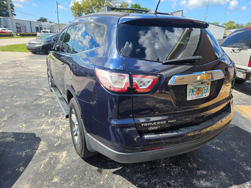 2017 Chevrolet Traverse LT