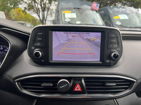 2019 Hyundai Santa Fe SE 2.4L