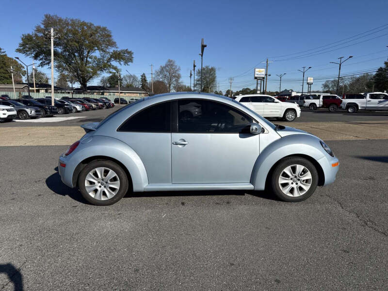2010 Volkswagen New Beetle