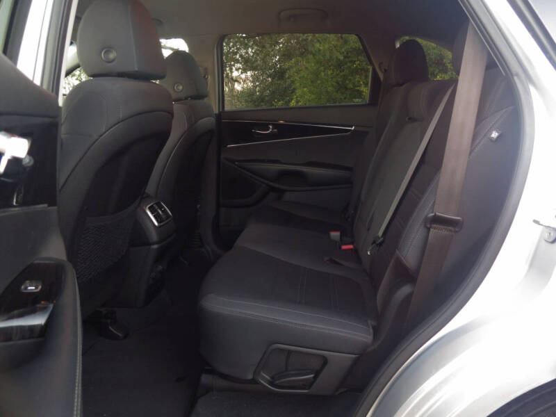 2019 Kia Sorento LX V6