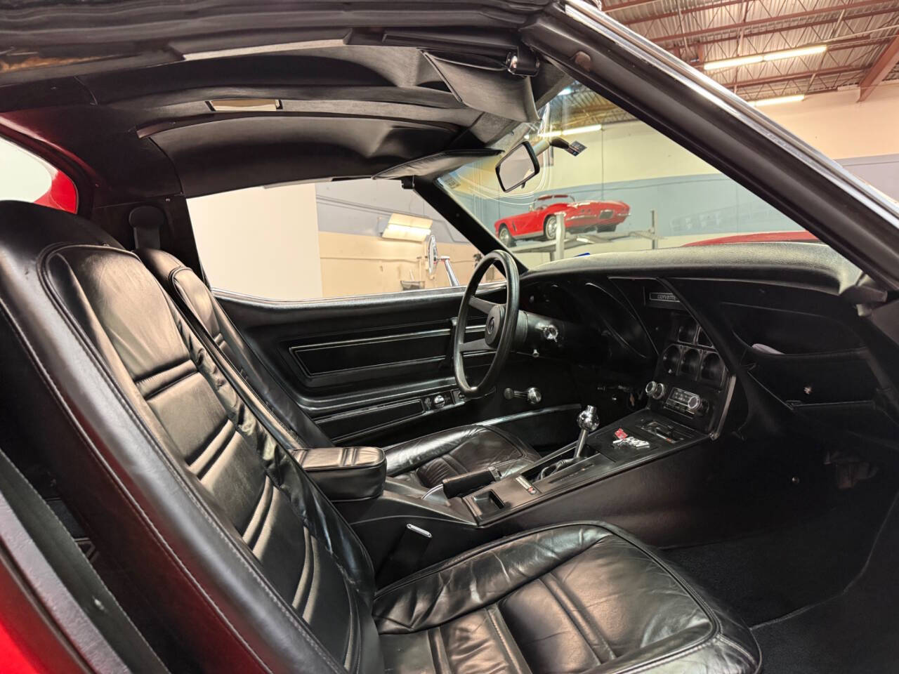 1977 Chevrolet Corvette 24