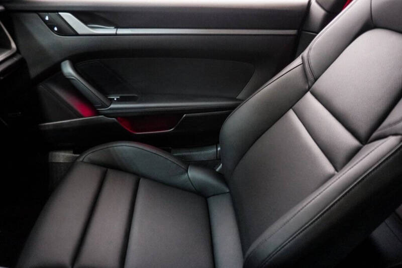 2024 Porsche 911 Carrera