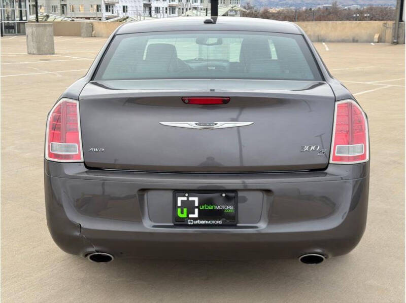 2014 Chrysler 300 S