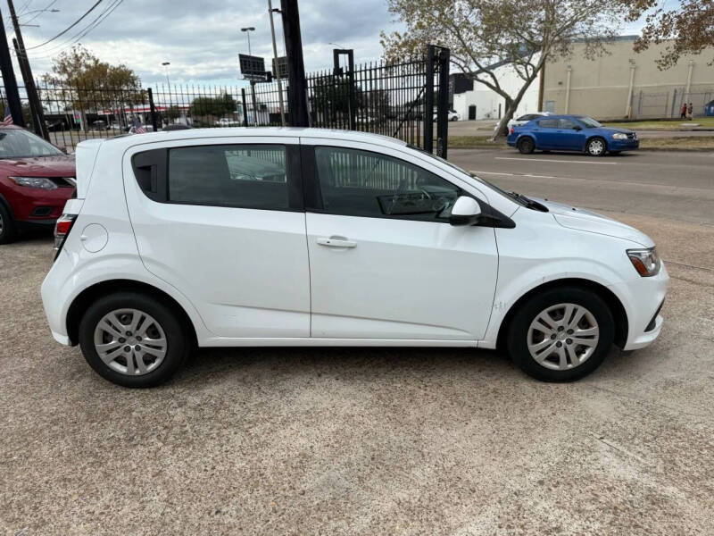 2020 Chevrolet Sonic LT