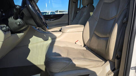 2020 Cadillac Escalade Luxury