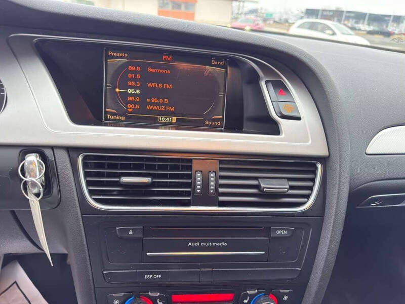 2010 Audi A4 2.0T quattro Premium Plus