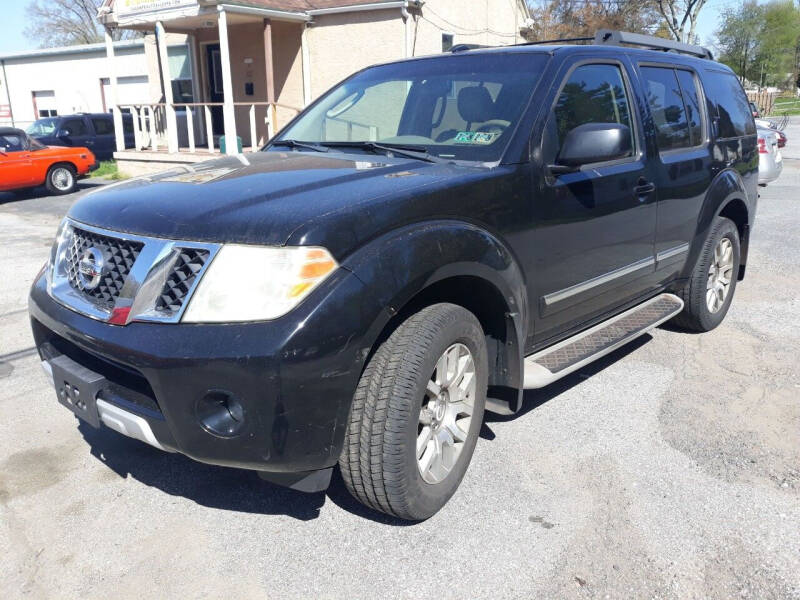 2011 Nissan Pathfinder for sale at GALANTE AUTO SALES LLC in Aston PA