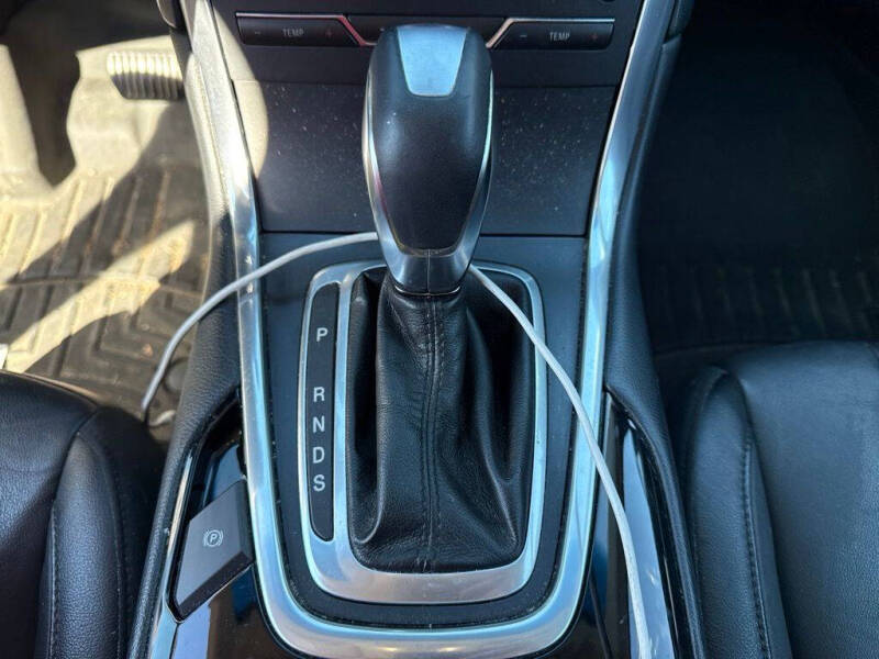 2017 Ford Edge Titanium