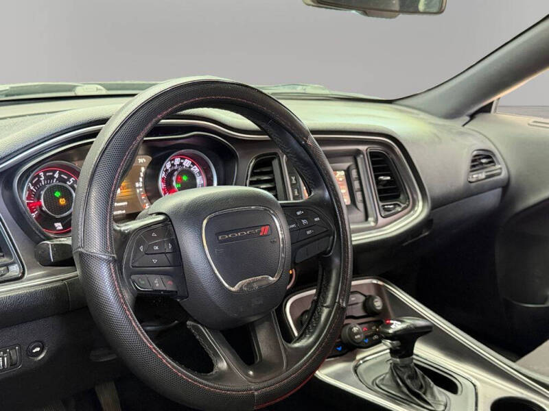 2016 Dodge Challenger SXT