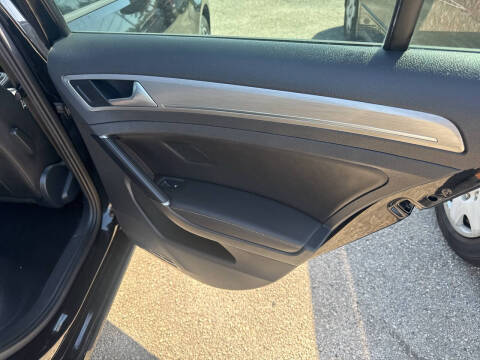 2015 Volkswagen Golf TSI S