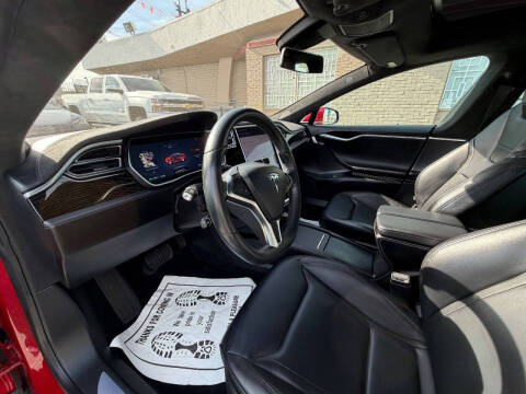 2016 Tesla Model S 90D