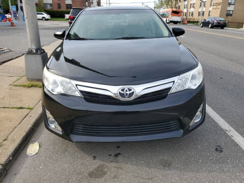 2014 Toyota Camry for sale at OFIER AUTO SALES in Freeport NY