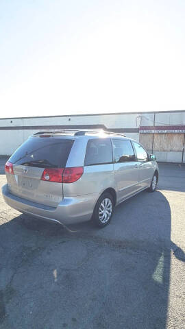 2006 Toyota Sienna