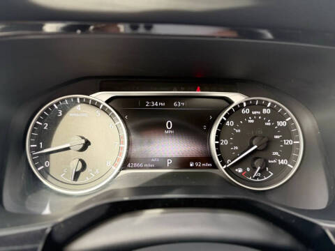 2022 Nissan Pathfinder SV