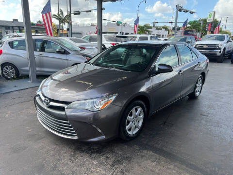 2017 Toyota Camry for sale at American Auto Sales in Hialeah FL