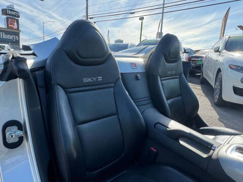 2009 Saturn SKY Red Line