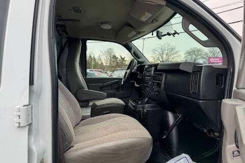 2017 Chevrolet Express 2500