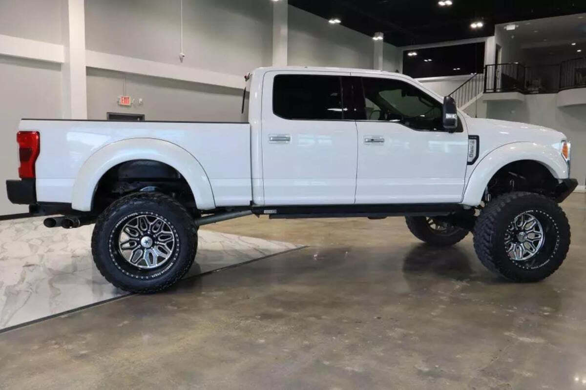 2019 Ford F-250 Super Duty for sale at IMD MOTORS, INC in Dallas, TX