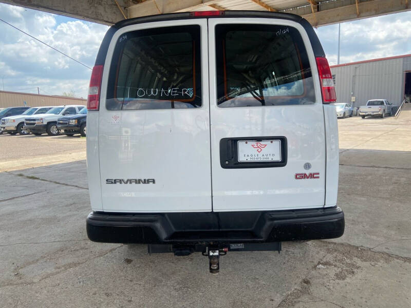 2017 GMC Savana 2500