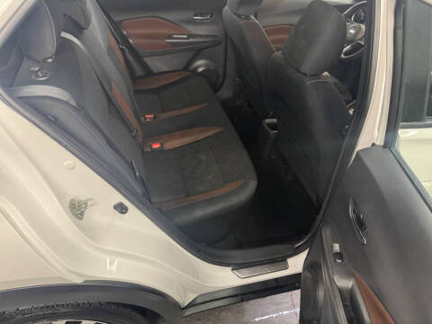 2018 Nissan Kicks SR