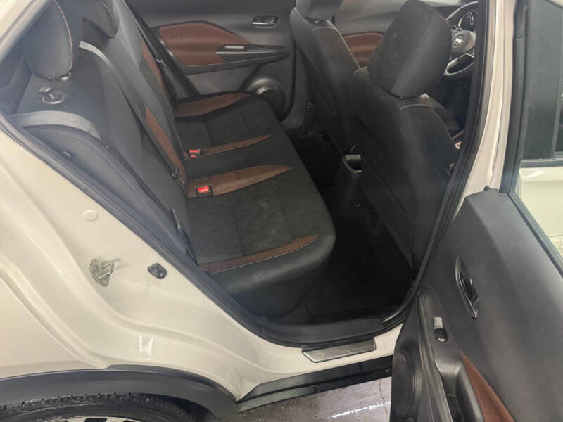2018 Nissan Kicks SR