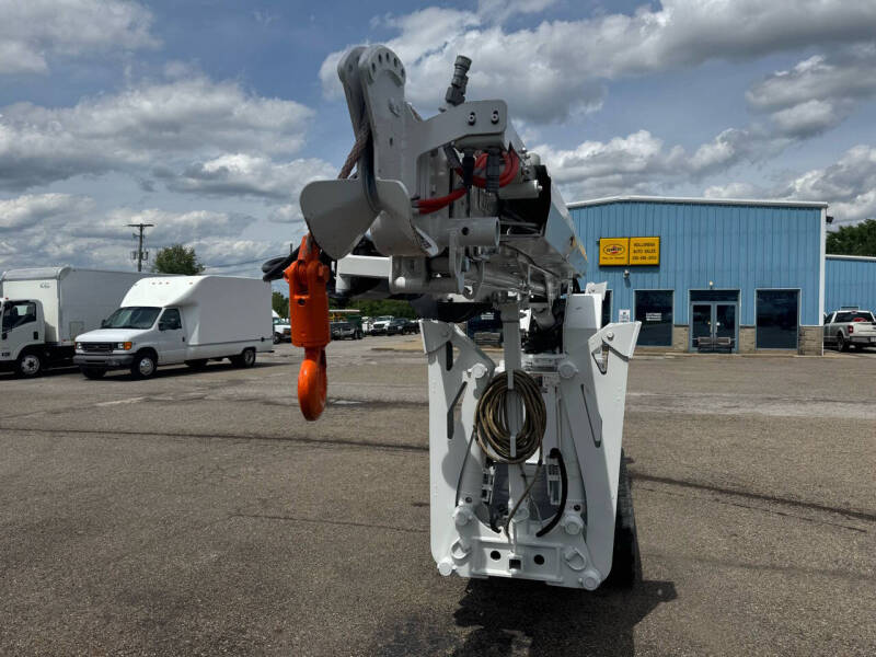2016 Altec DB37