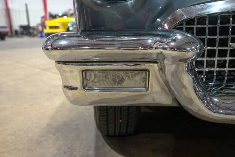 1957 Ford Thunderbird