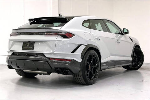 2024 Lamborghini Urus Performante