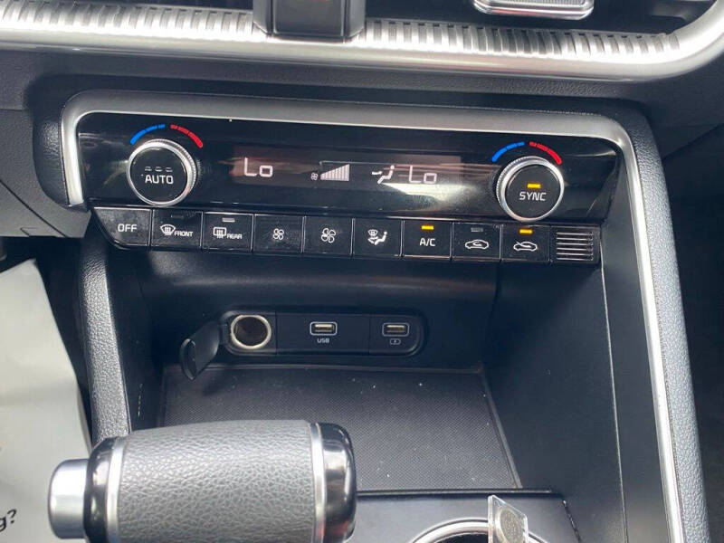 2023 Kia K5