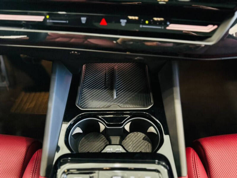 2024 BMW 5 Series 530i