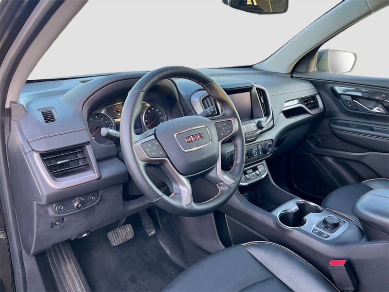 2024 GMC Terrain AT4