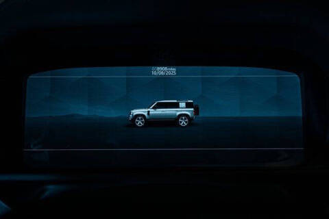 2022 Land Rover Defender 110 SE