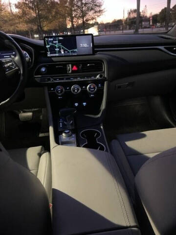 2022 Genesis G70 2.0T